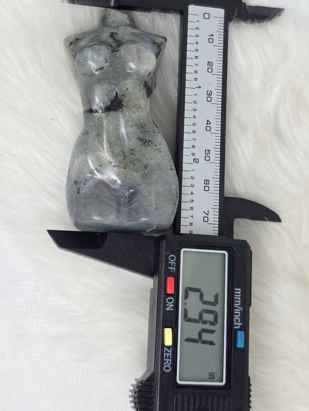 ✨ Labradorite Goddess Torso Body Carving | Flashy Mystical Feminine Figure | 3” - Picture 6 of 7
